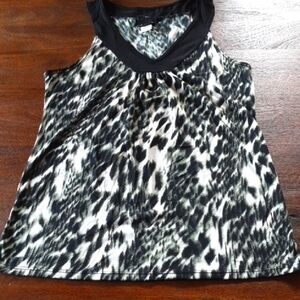 Stylish Black and White Women's Top